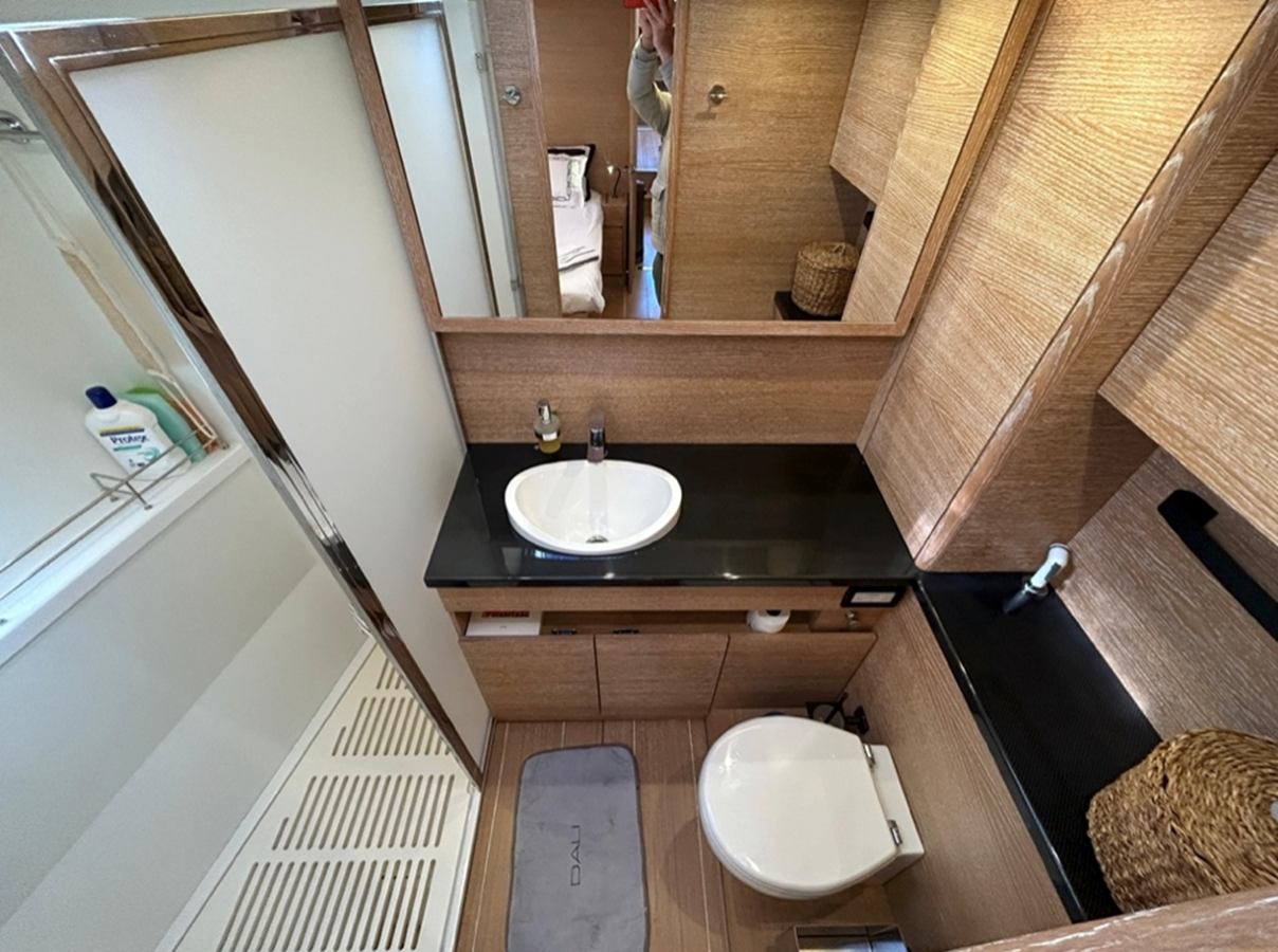 2021-solaris-yachts-63-8-738c13