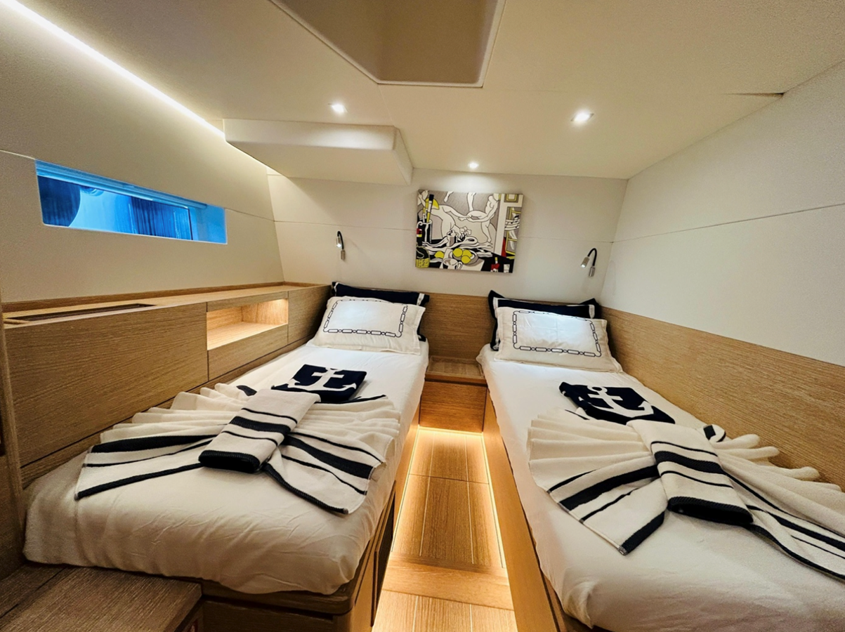 2021-solaris-yachts-63-8-738c13