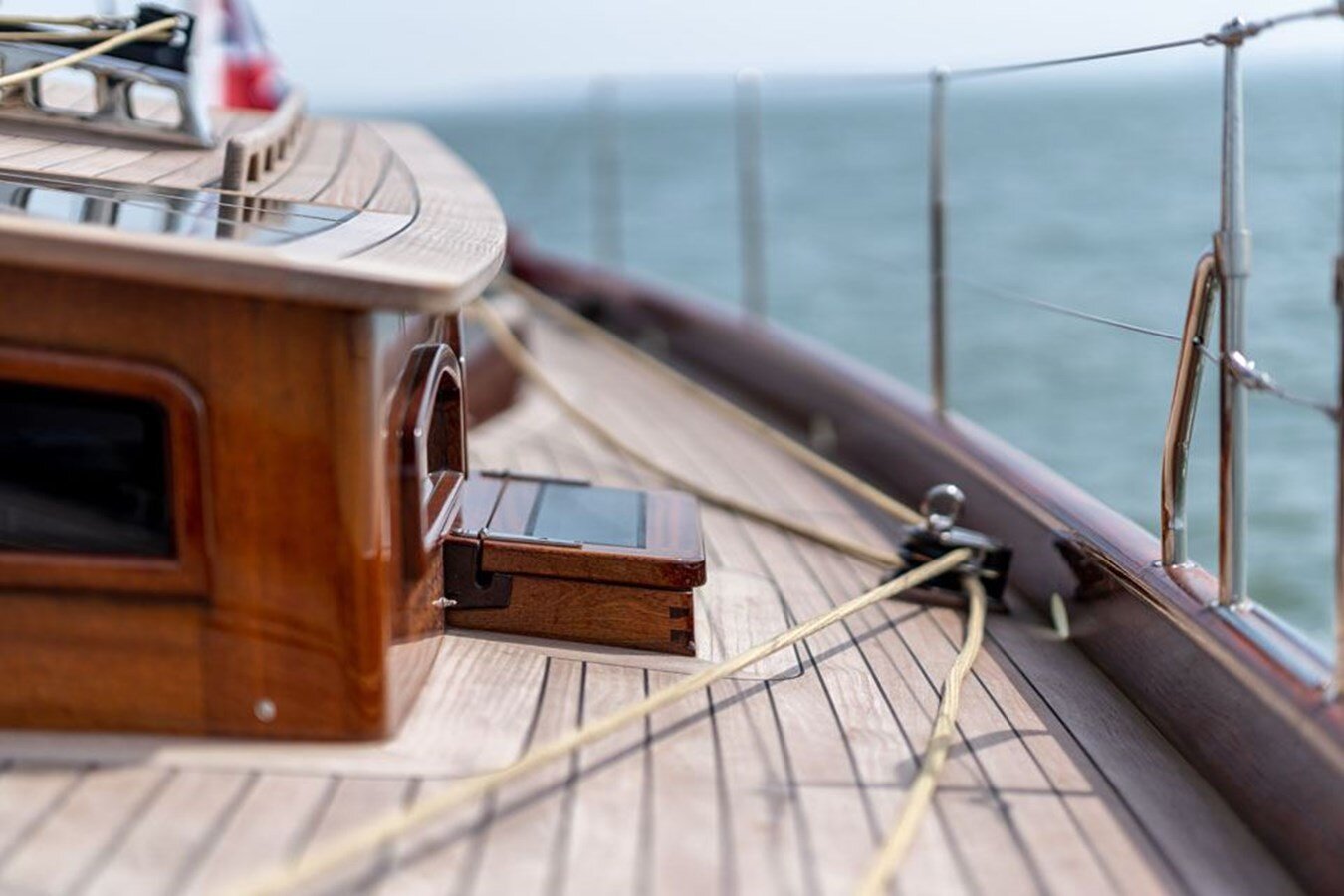 2021-spirit-yachts-65-b35f84