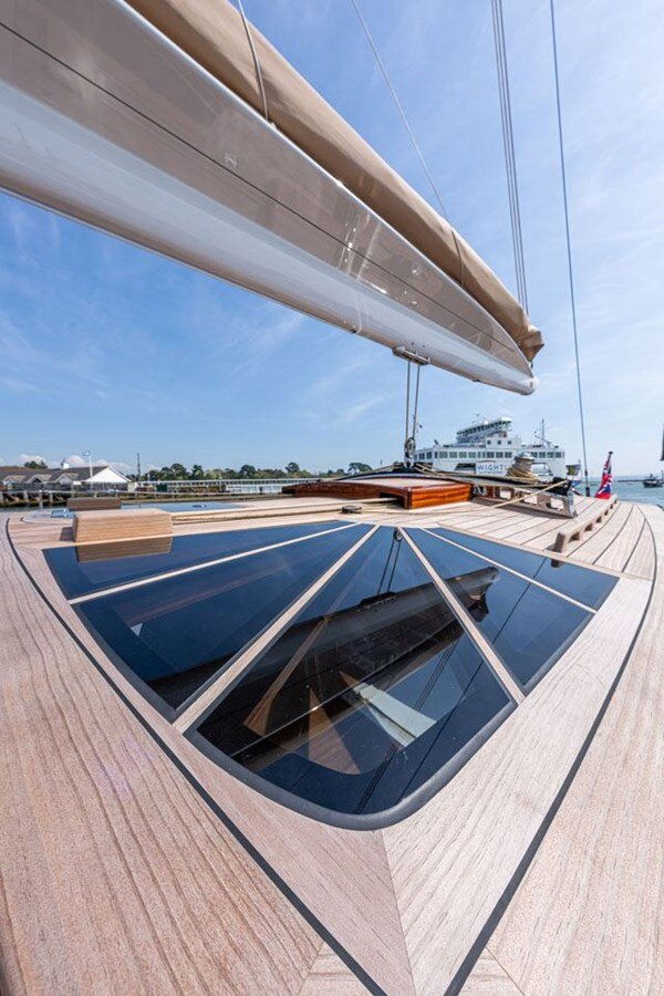 2021-spirit-yachts-65-b35f84