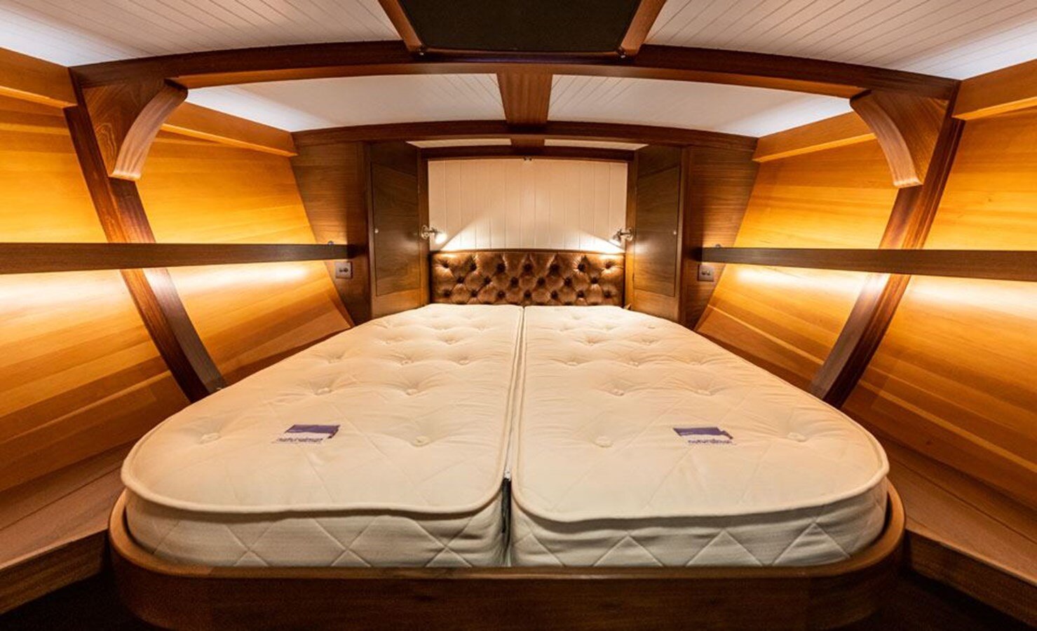 2021-spirit-yachts-65-b35f84