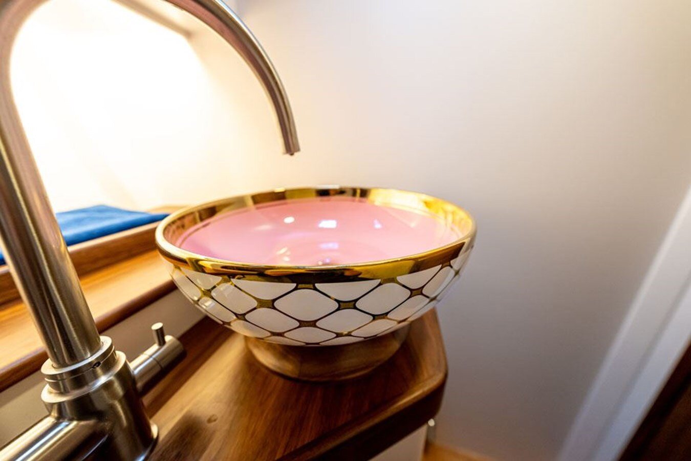 2021-spirit-yachts-65-b35f84