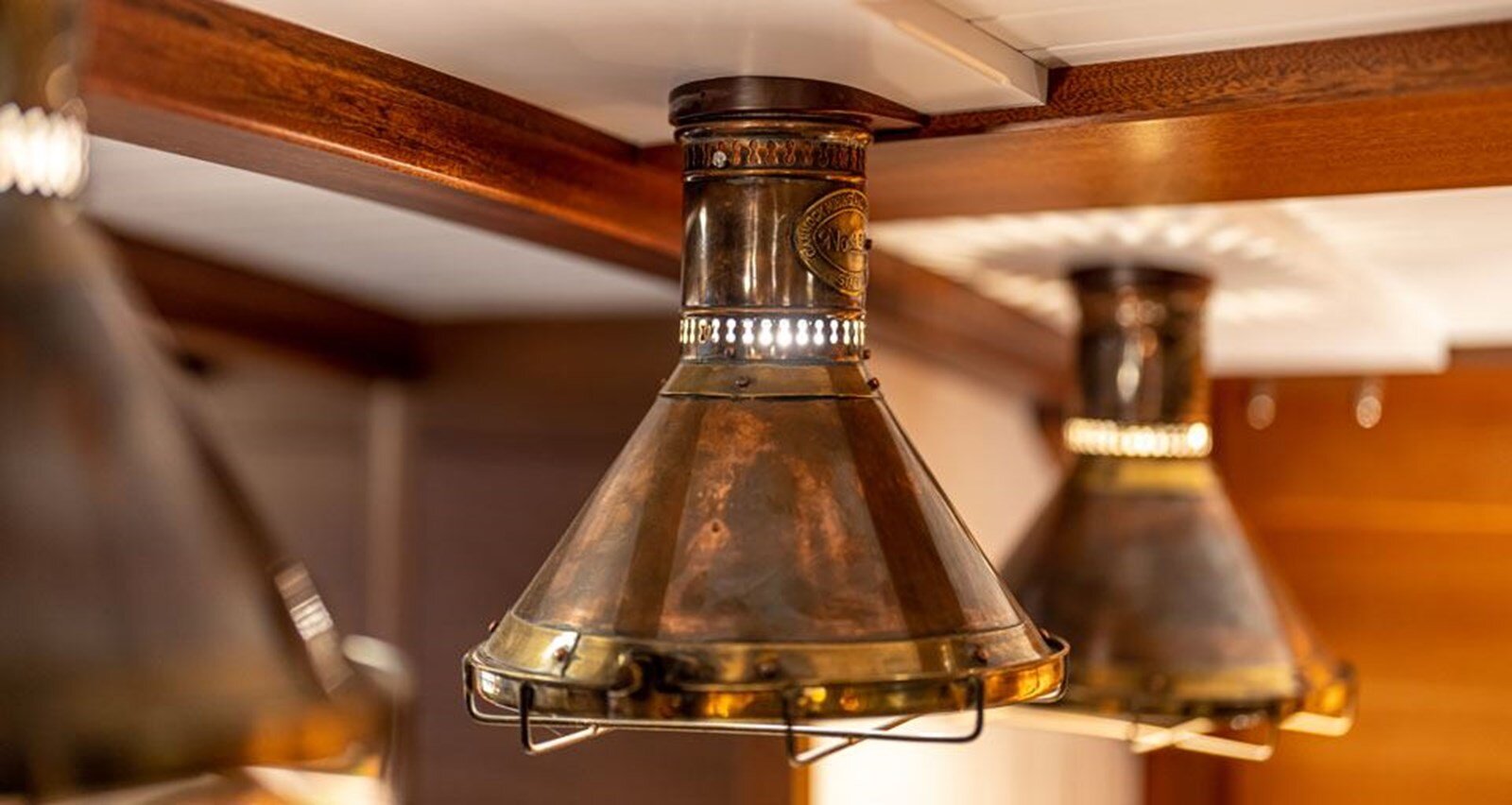 2021-spirit-yachts-65-b35f84