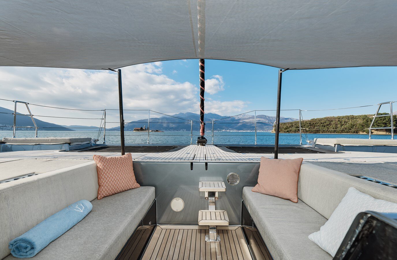 2021-sunreef-yachts-50-1-f9d146