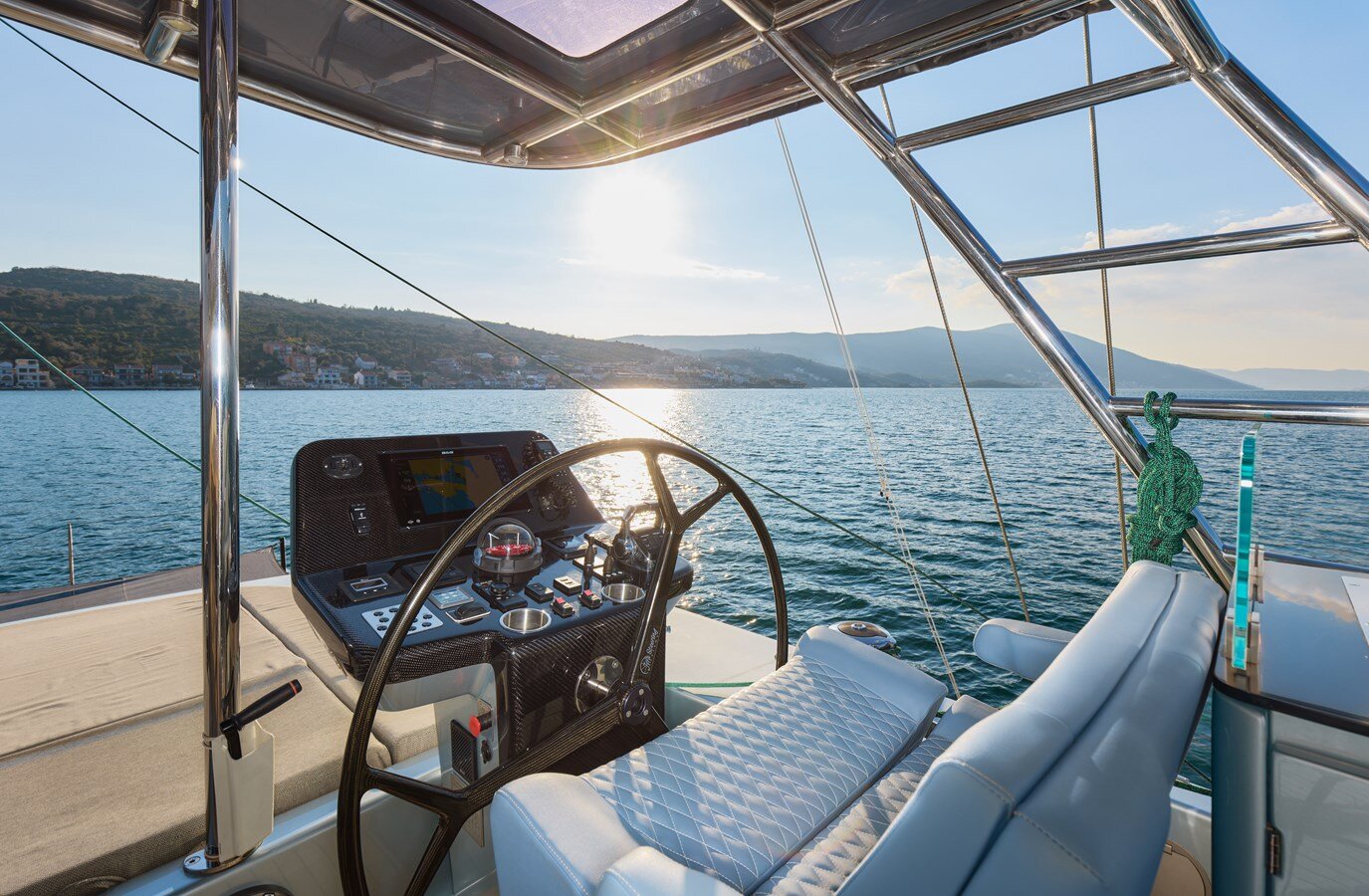 2021-sunreef-yachts-50-1-f9d146