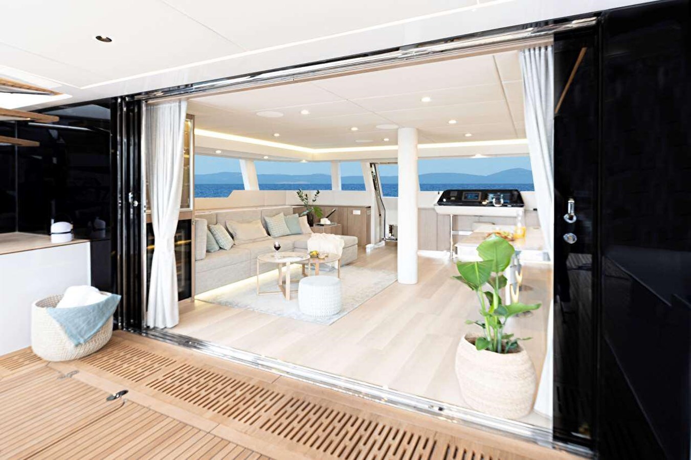 2021-sunreef-yachts-60-400602