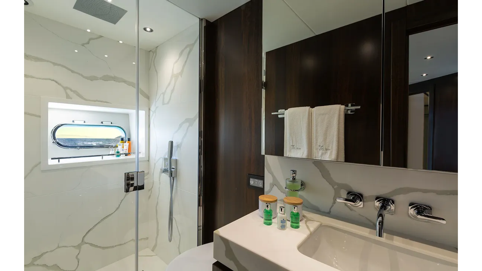 2021 SUNSEEKER 91' 11