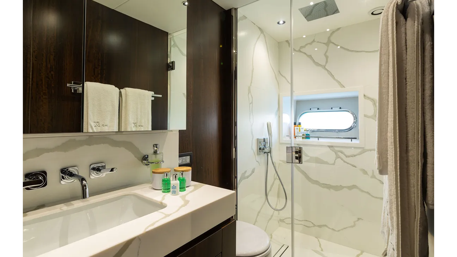 2021 SUNSEEKER 91' 11