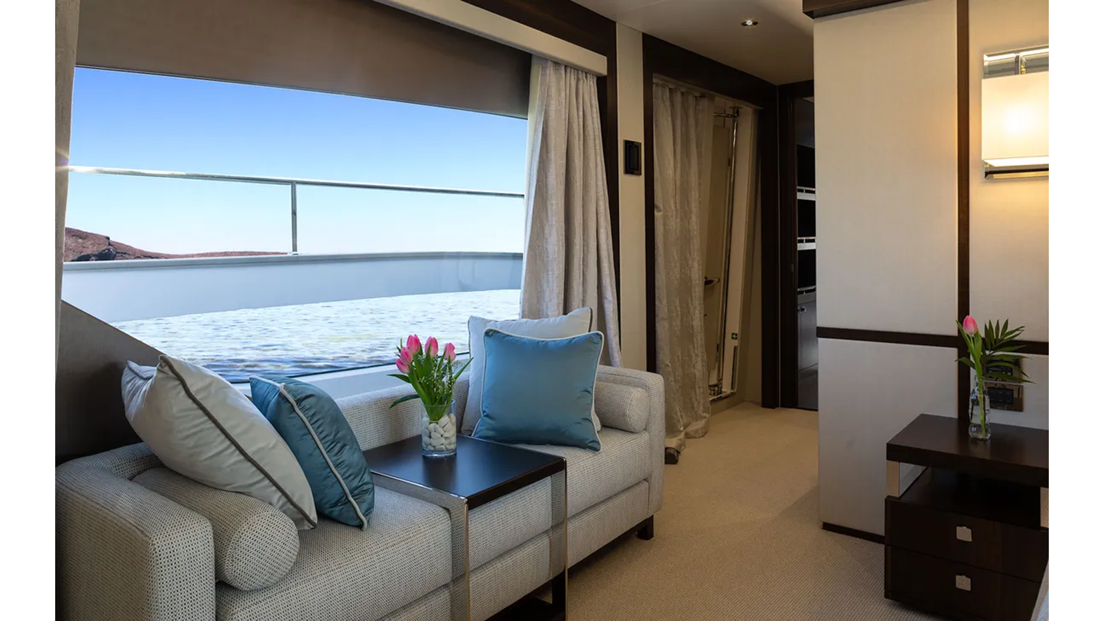 2021 SUNSEEKER 91' 11