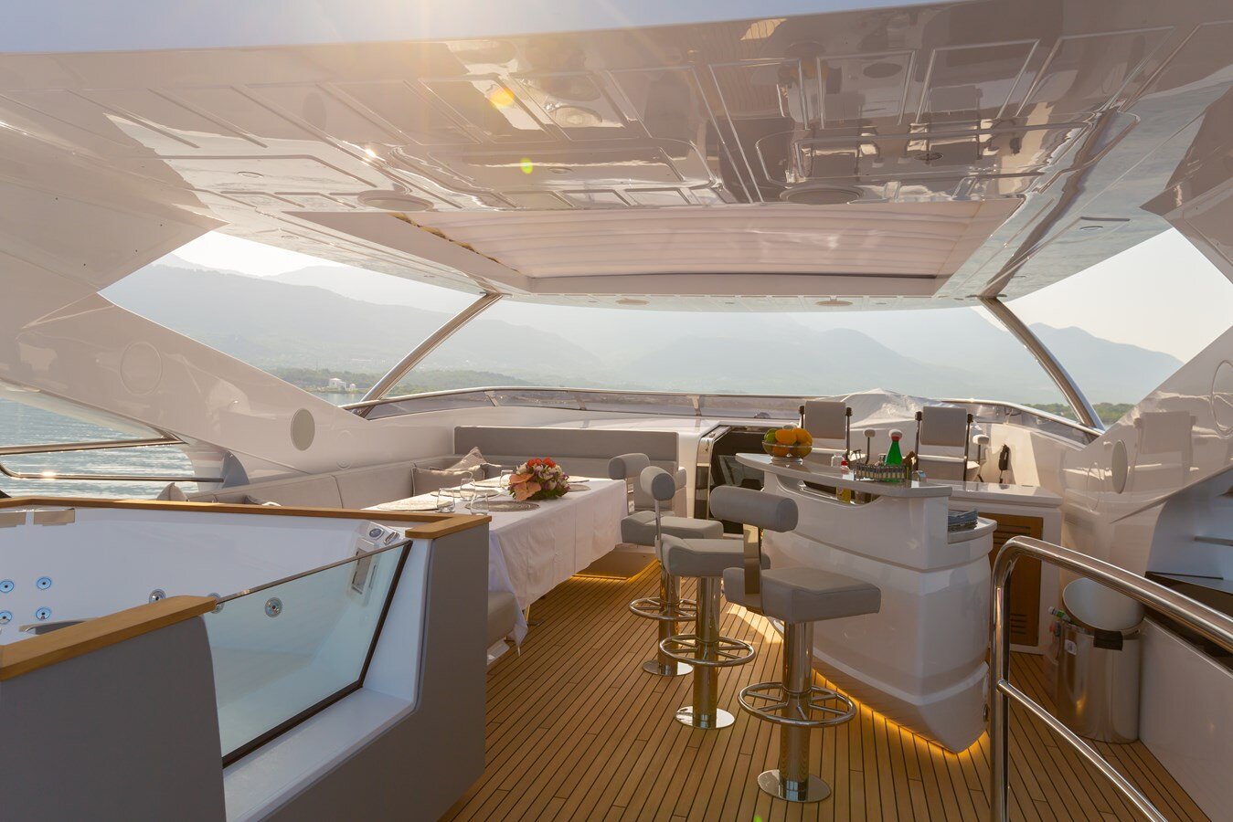 2021-sunseeker-92-1-d39155