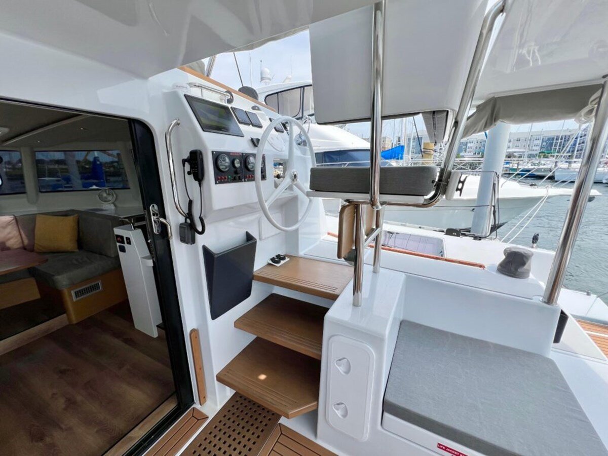 2021-vision-44-4-9ca344