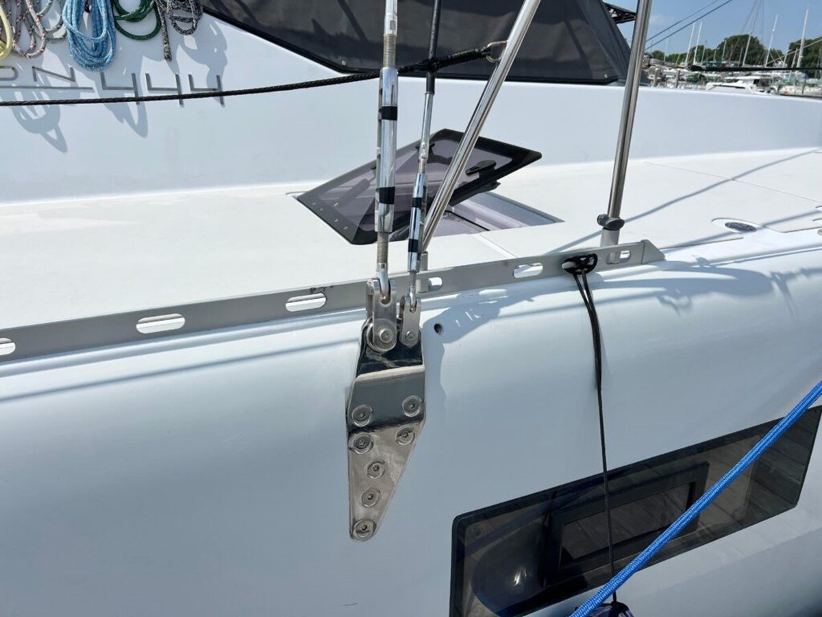 2021-vision-44-4-9ca344