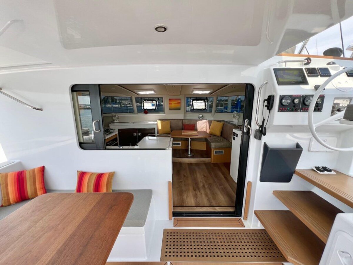 2021-vision-44-4-9ca344