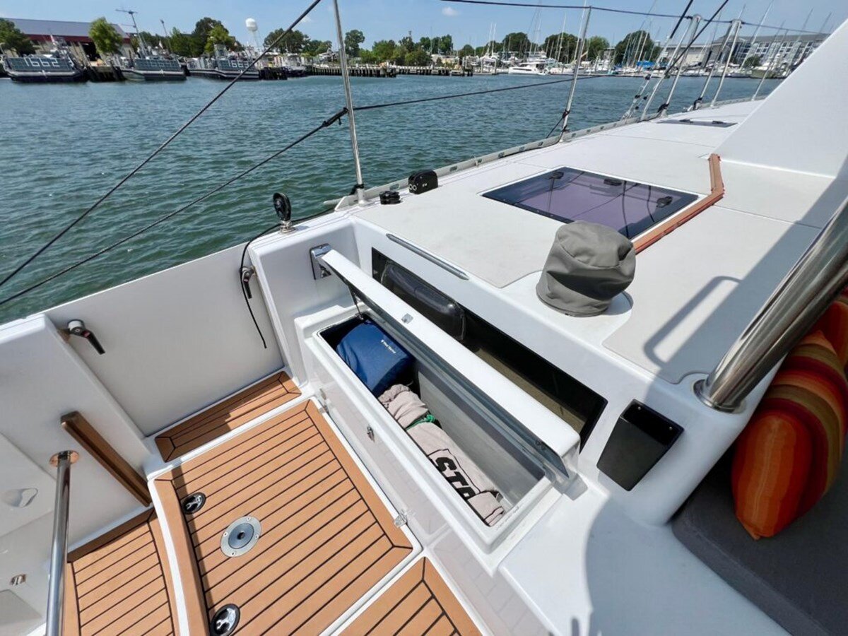 2021-vision-44-4-9ca344