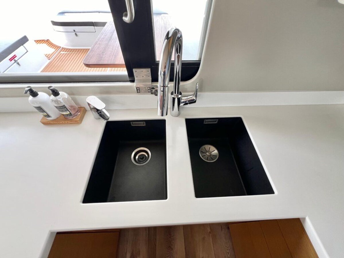 2021-vision-44-4-9ca344