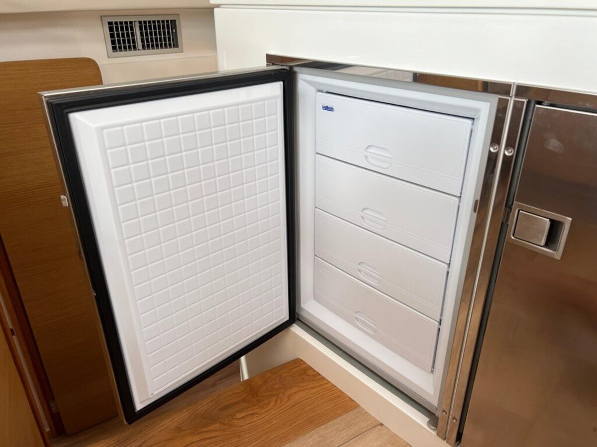 2021-vision-44-4-9ca344