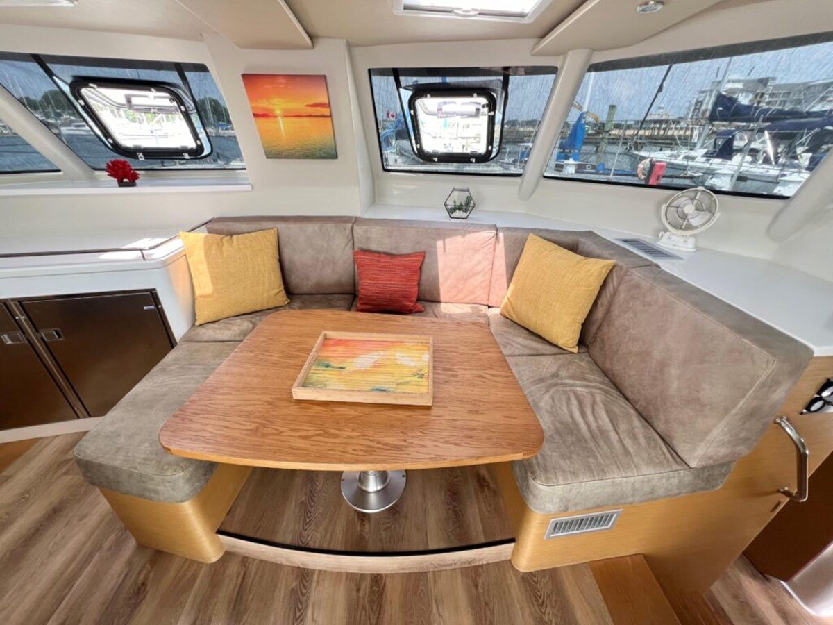 2021-vision-44-4-9ca344