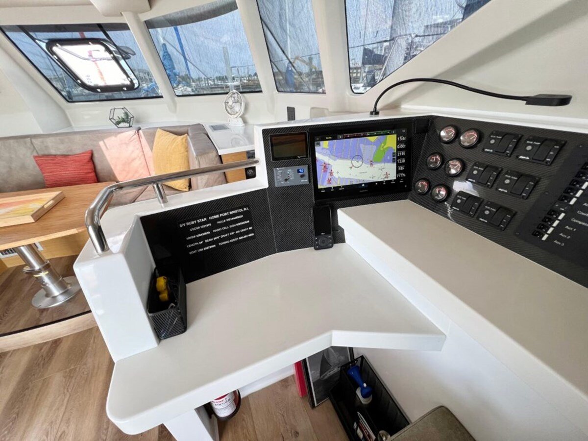 2021-vision-44-4-9ca344