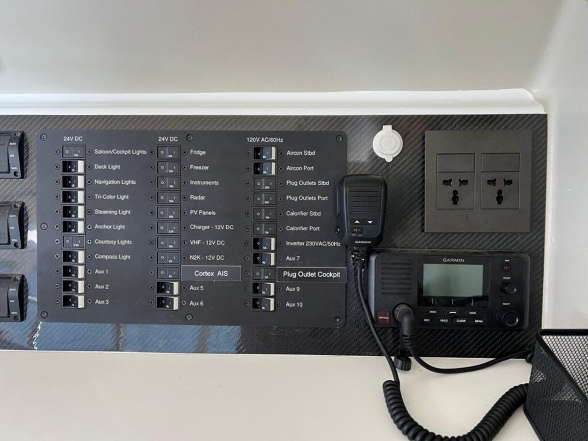 2021-vision-44-4-9ca344