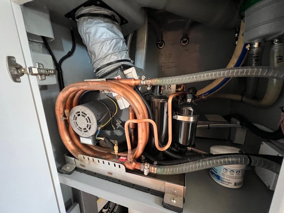 2021-vision-44-4-9ca344