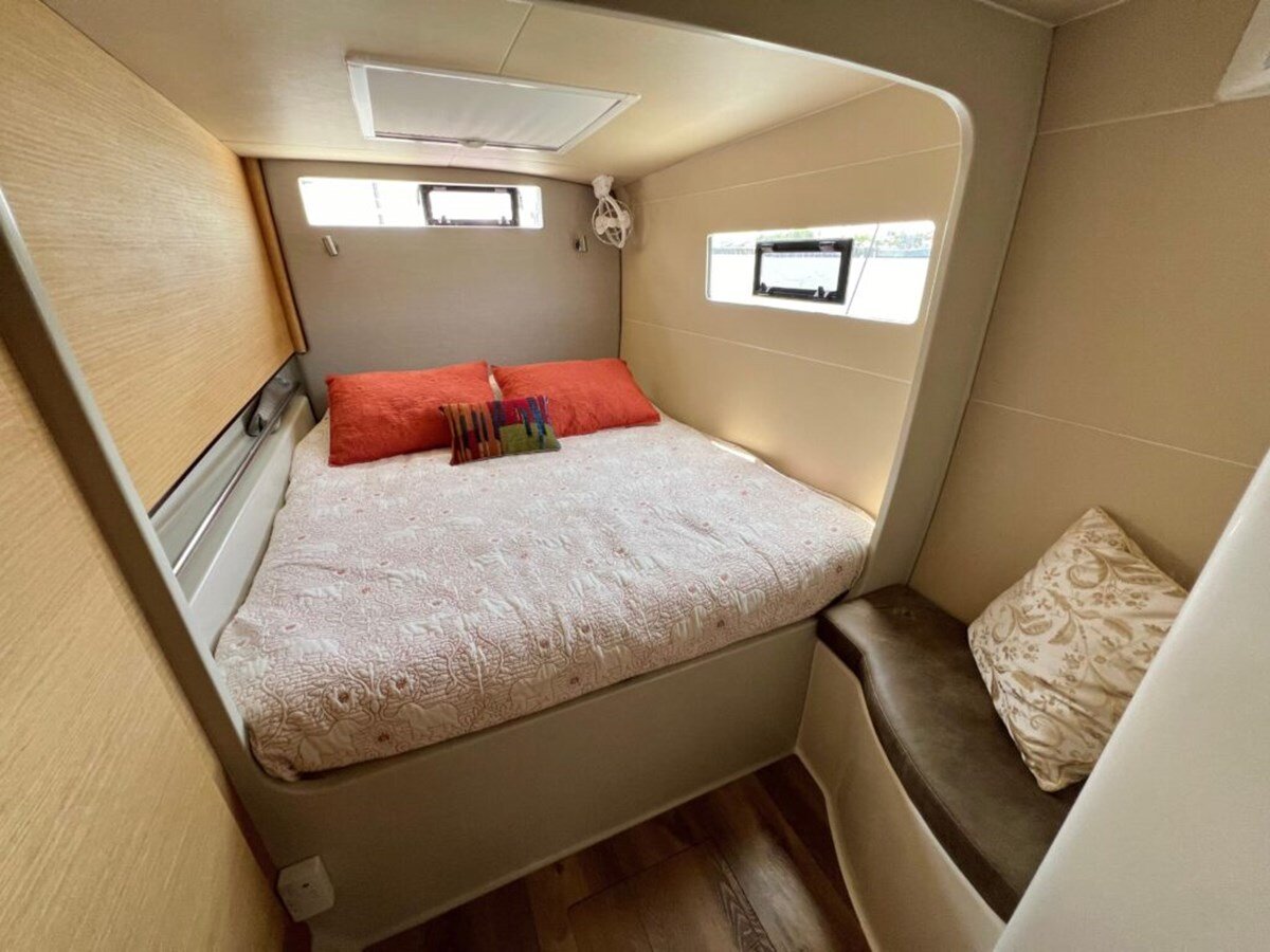 2021-vision-44-4-9ca344