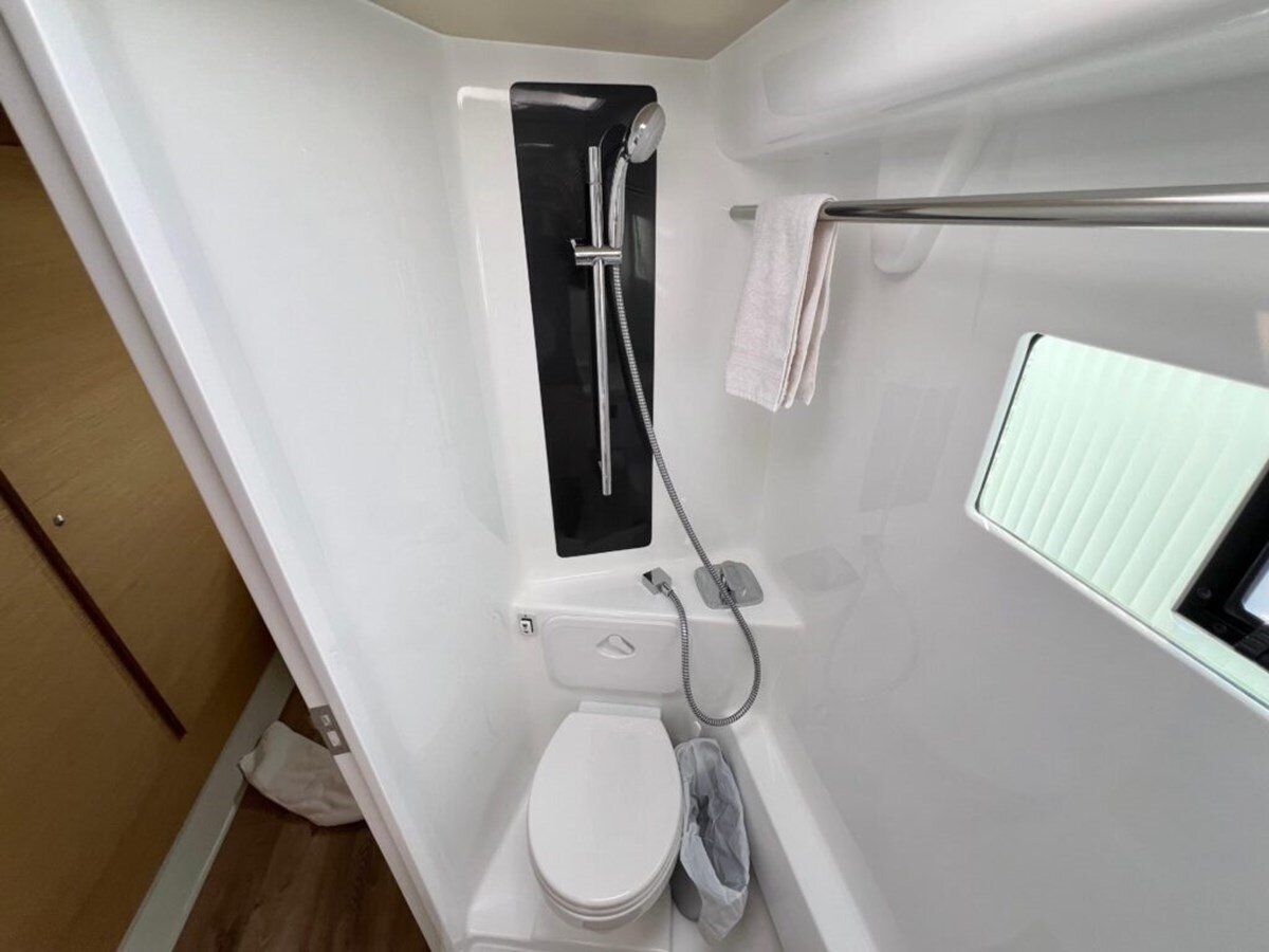 2021-vision-44-4-9ca344