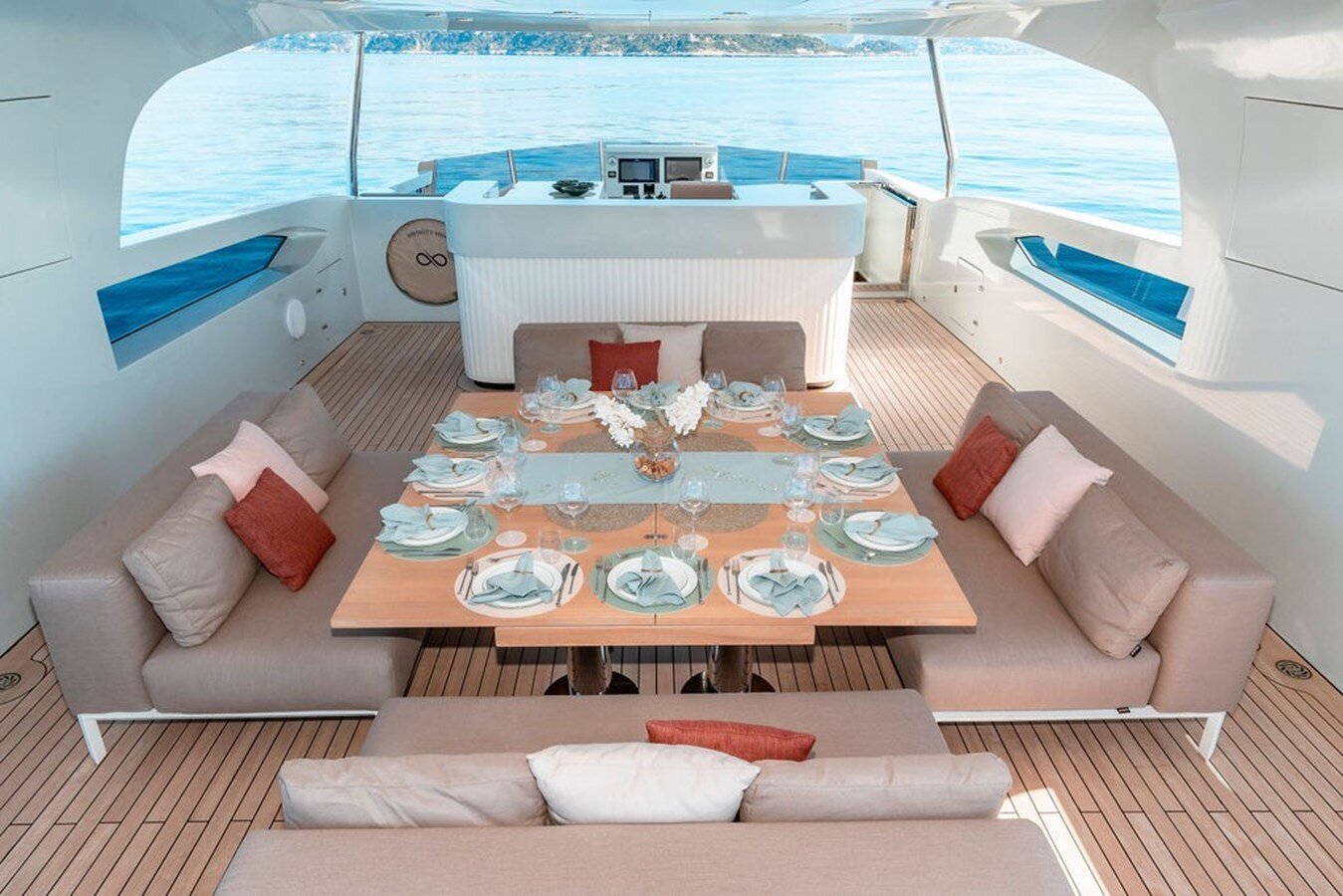 2022-ava-yachts-115-0a9e34