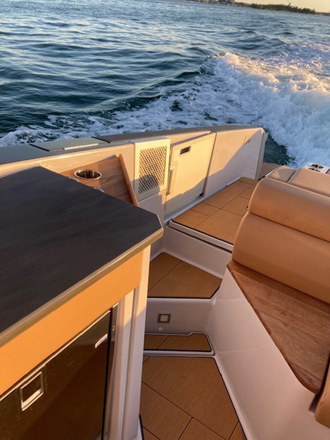 2022-aviara-32-65b505