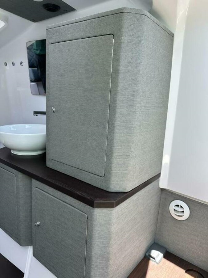 2022-axopar-37-144bef