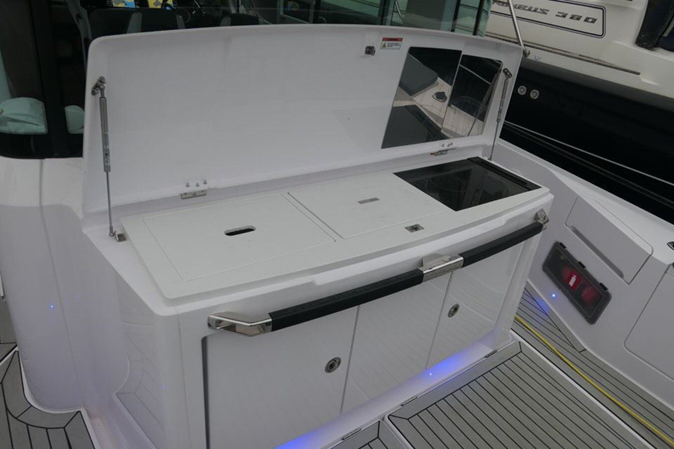 2022-axopar-39-785cea