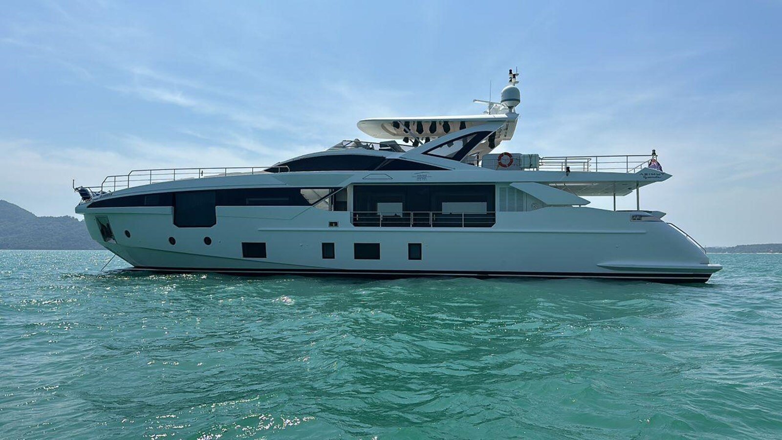 2022-azimut-yachts-104-11-5aefb6