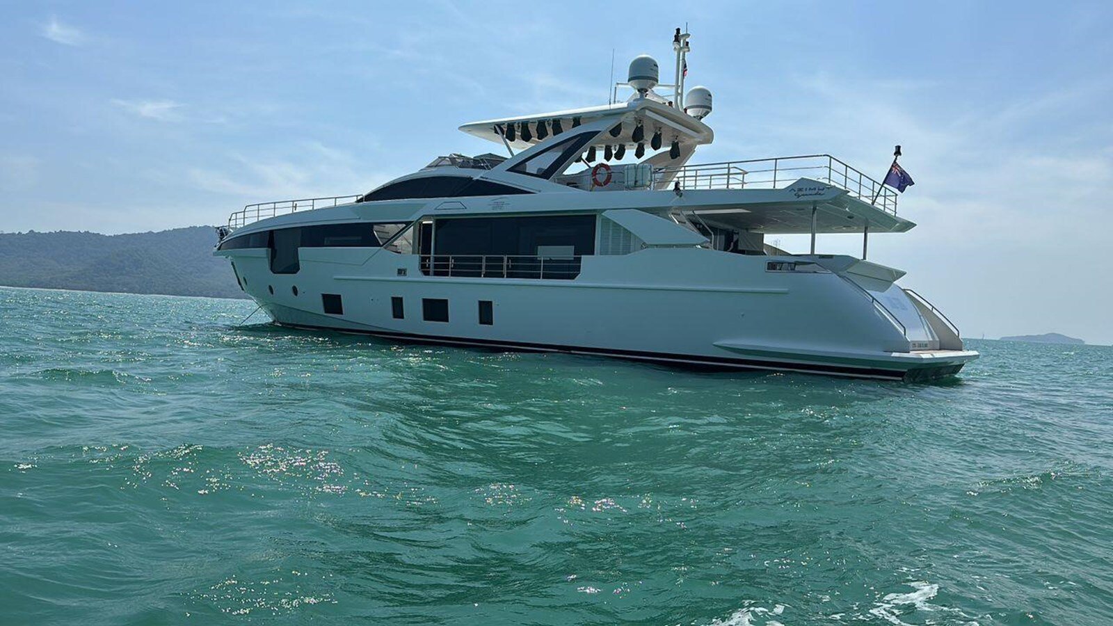 2022-azimut-yachts-104-11-5aefb6