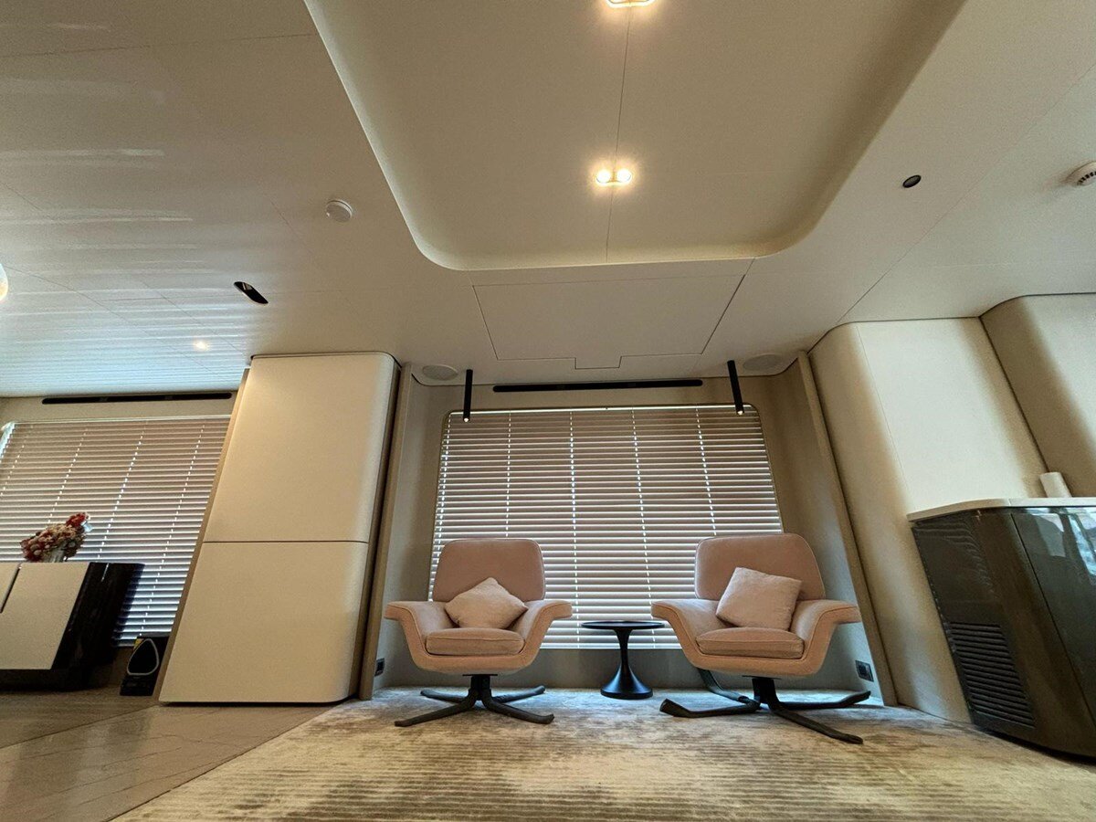 2022-azimut-yachts-104-11-5aefb6