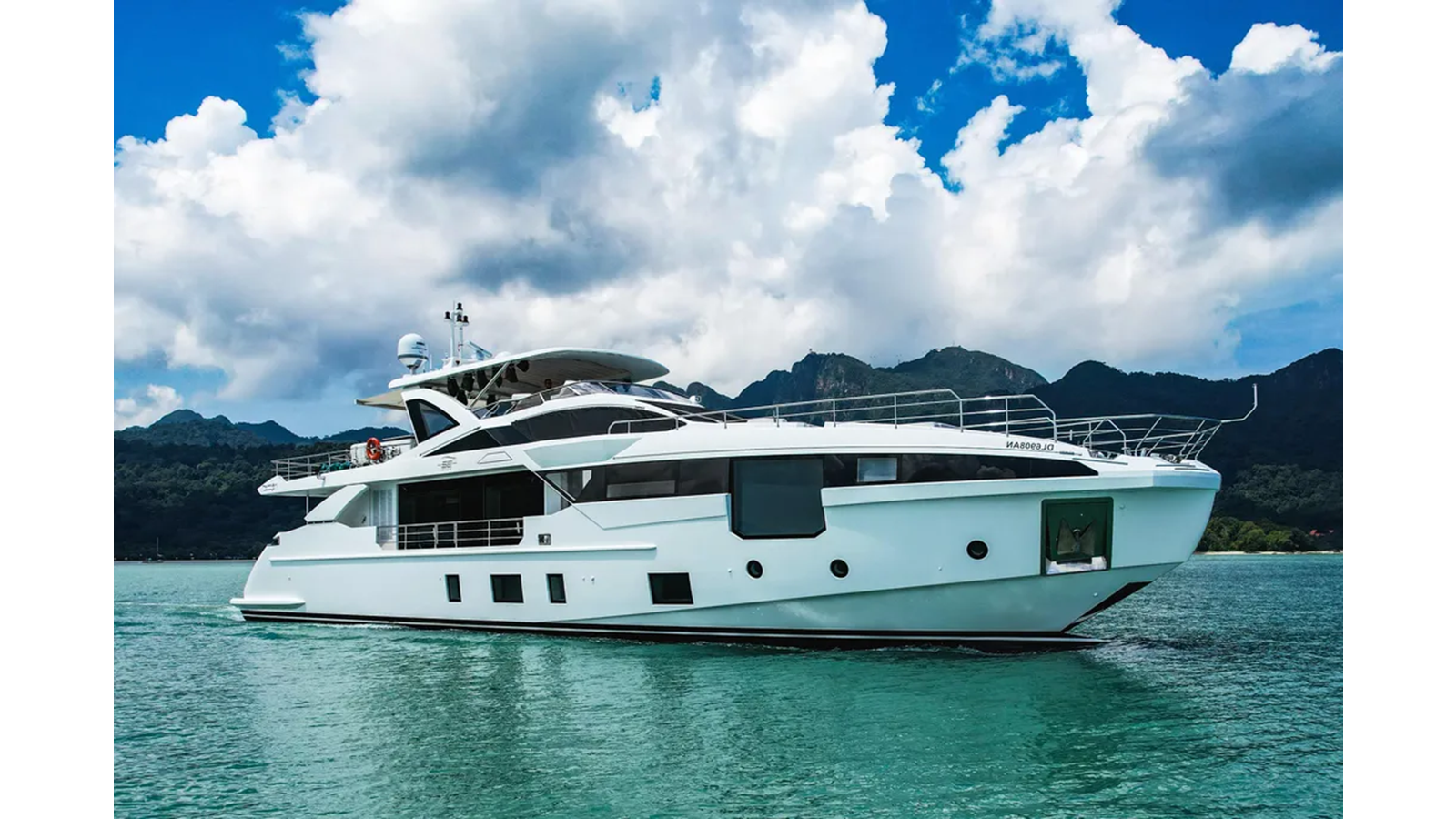 2022-azimut-yachts-104-11-5aefb6