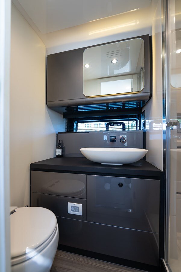 2022-azimut-yachts-47-3227e5