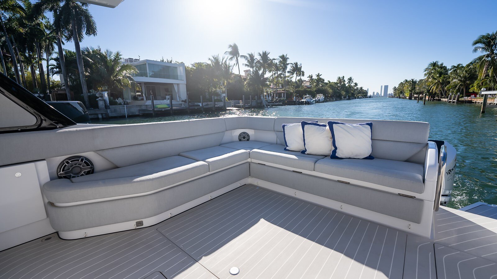 2022-azimut-yachts-47-3227e5