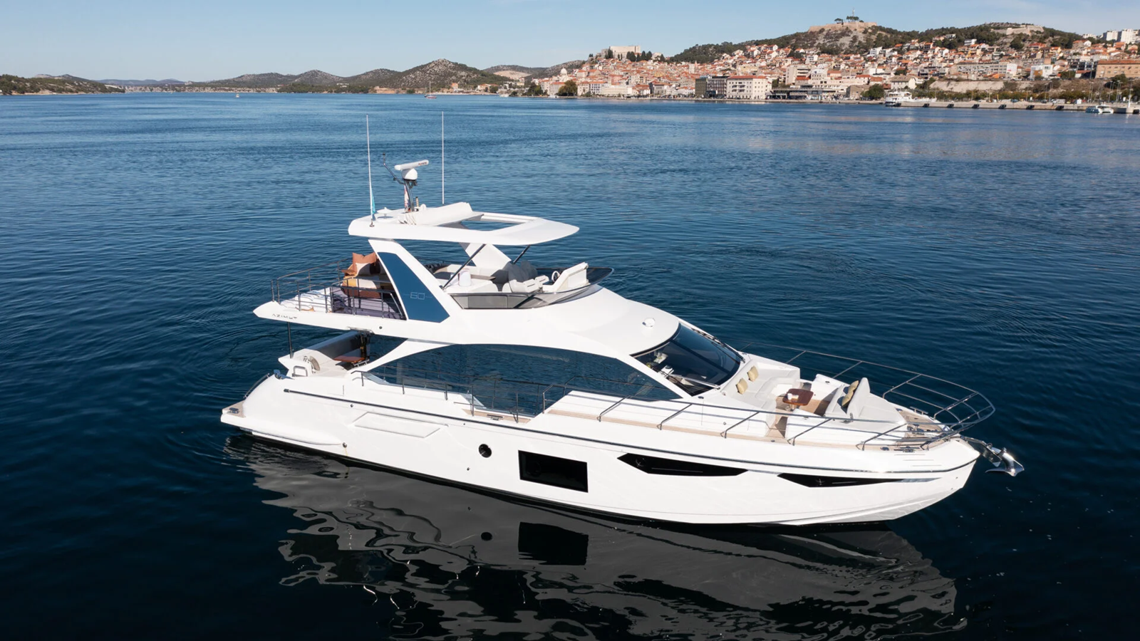 2022-azimut-yachts-65-8-3b6558