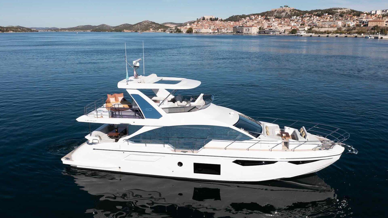 2022-azimut-yachts-65-8-3b6558