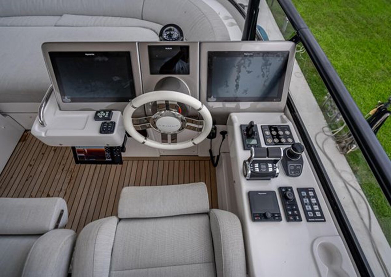 2022-azimut-yachts-66-1-c2ad1e