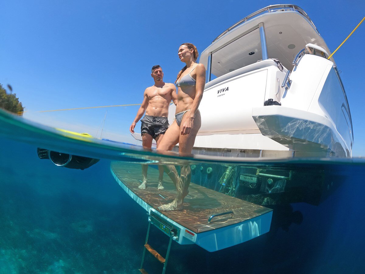 2022-azimut-yachts-77-7-c95fb3