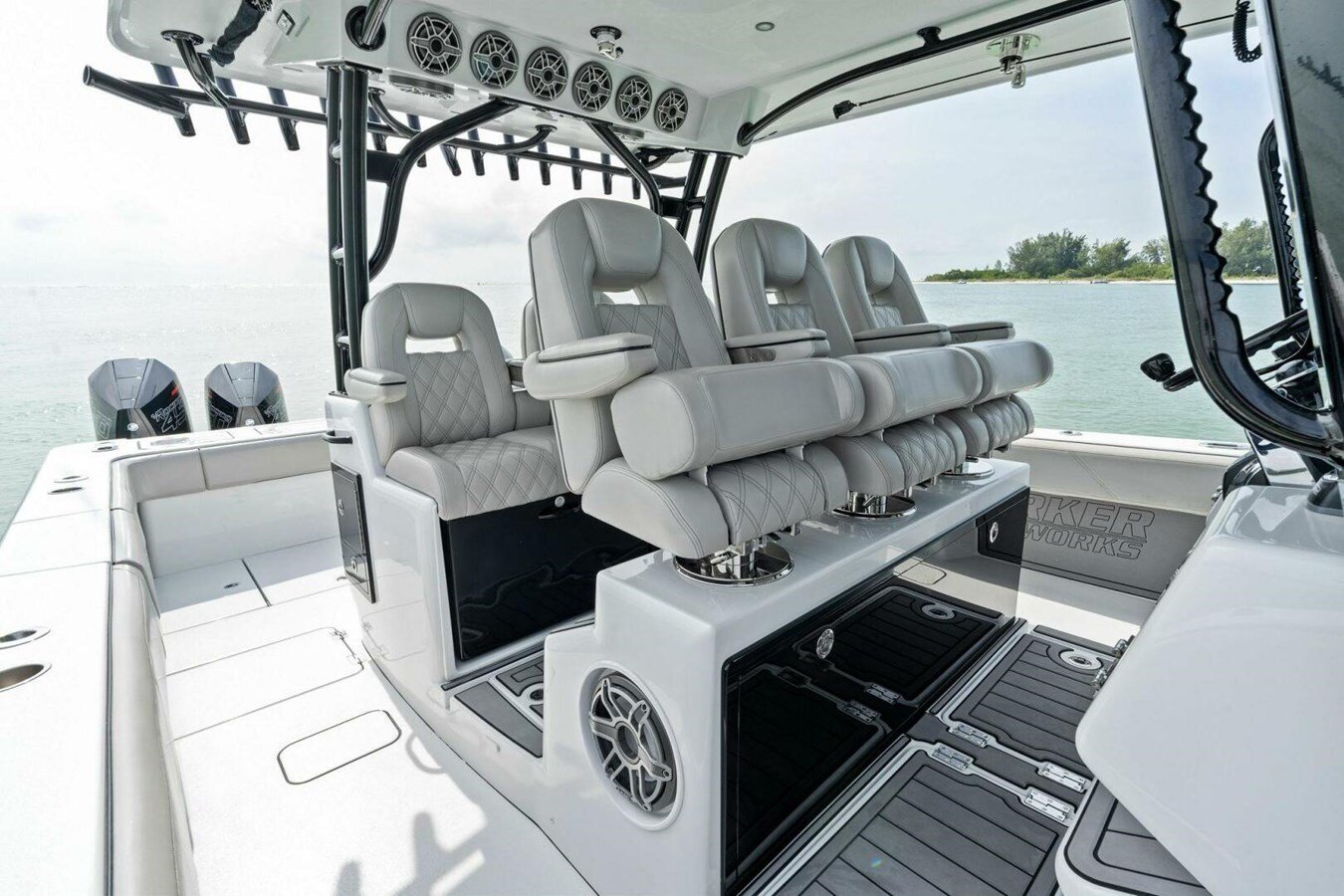 2022-barker-boatworks-40-b86cd6