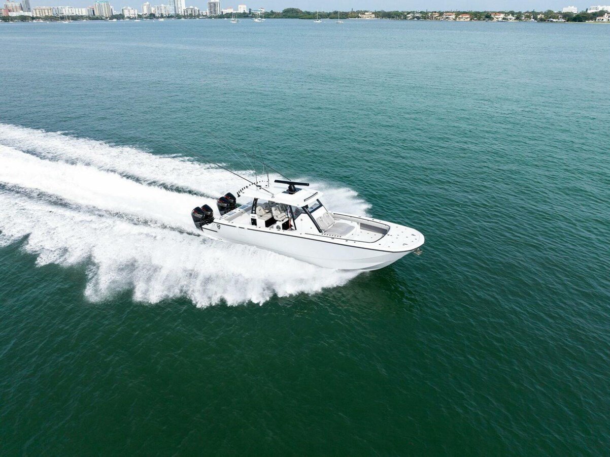 2022-barker-boatworks-40-b86cd6