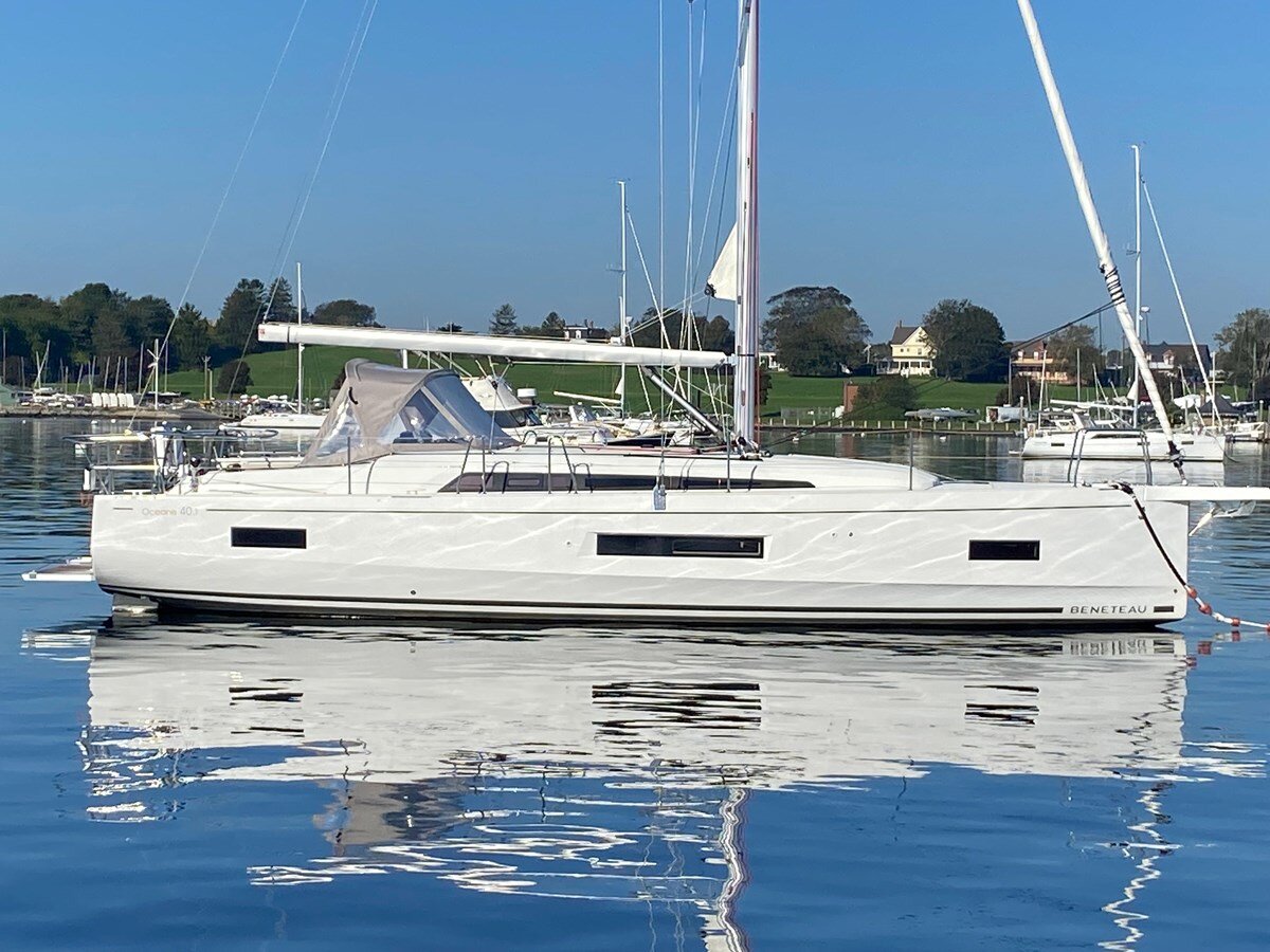 2022-beneteau-42-3-a4e02f