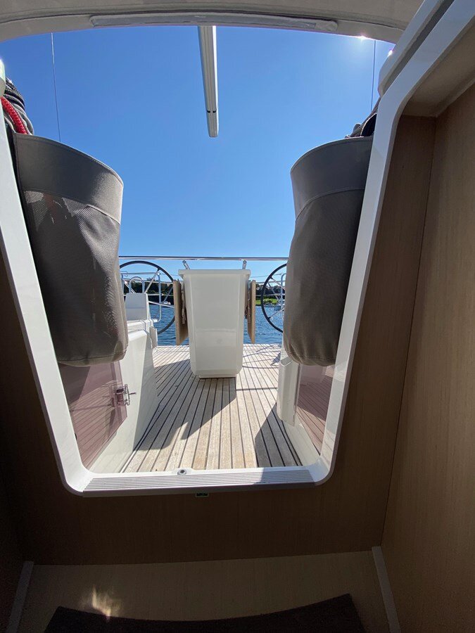 2022-beneteau-42-3-a4e02f