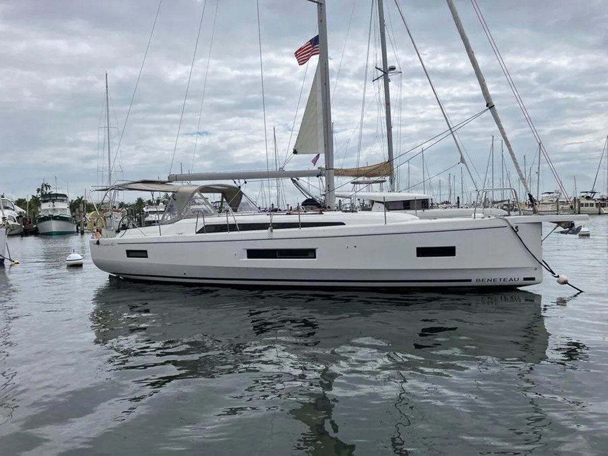 2022-beneteau-42-3-18ebc4