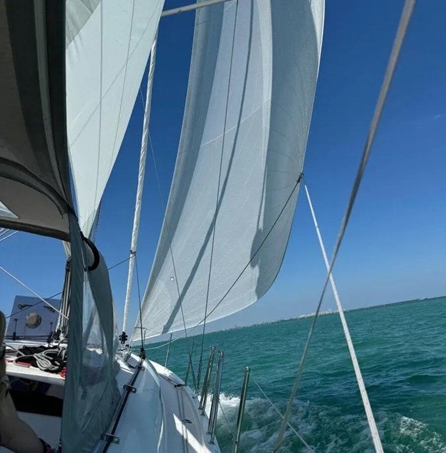 2022-beneteau-42-3-18ebc4