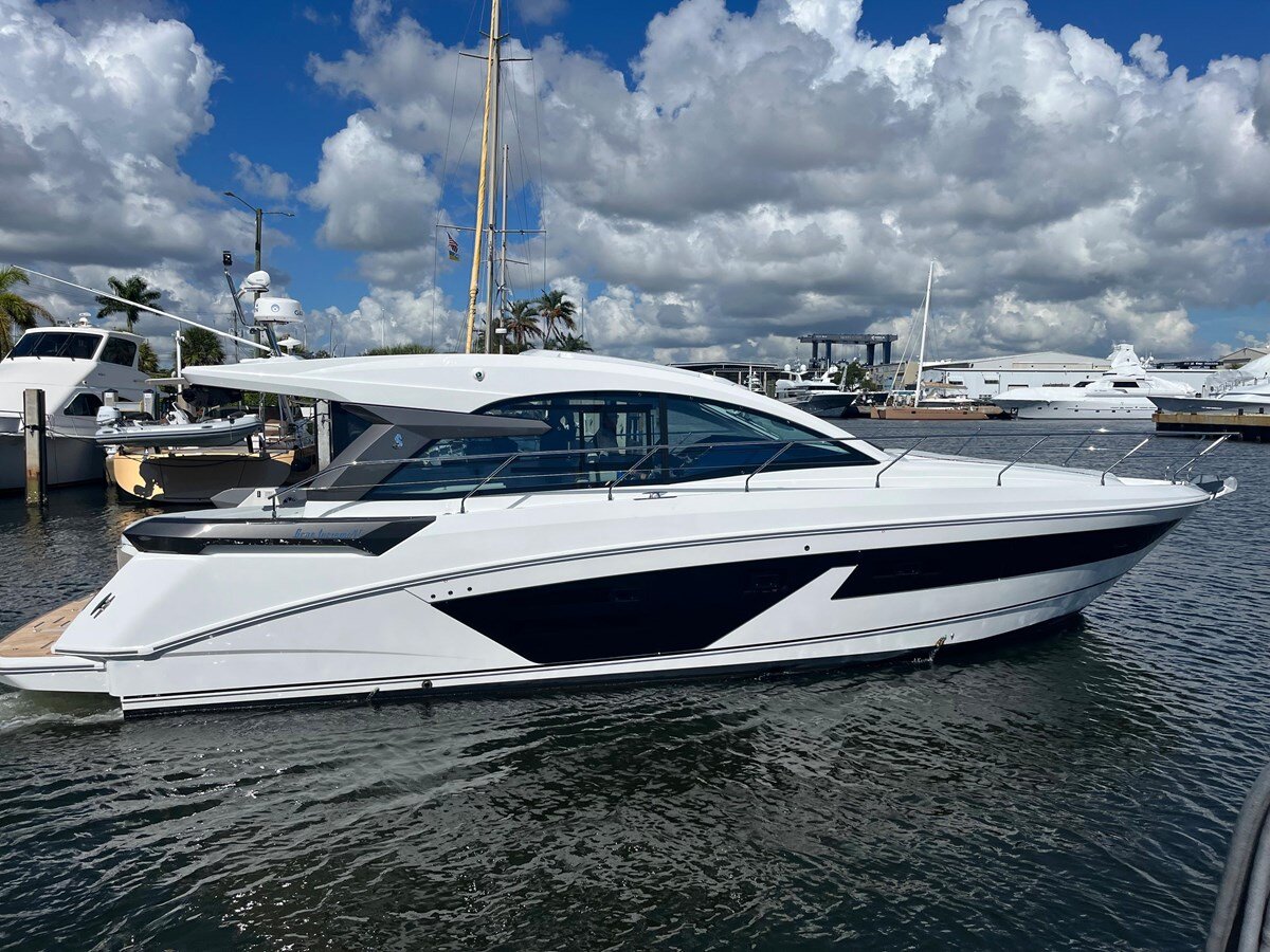 2022-beneteau-45-65fa0b