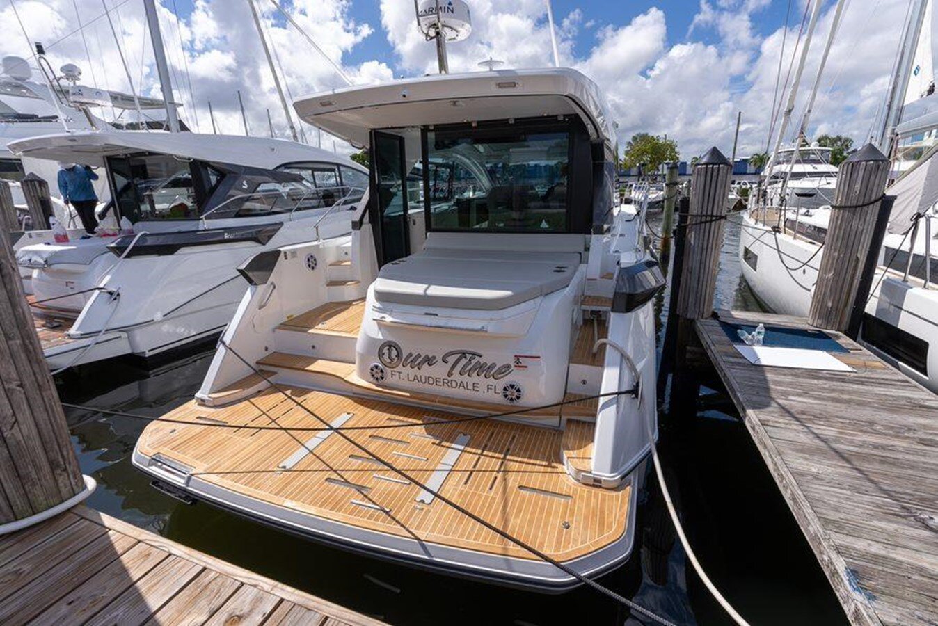 2022-beneteau-45-65fa0b