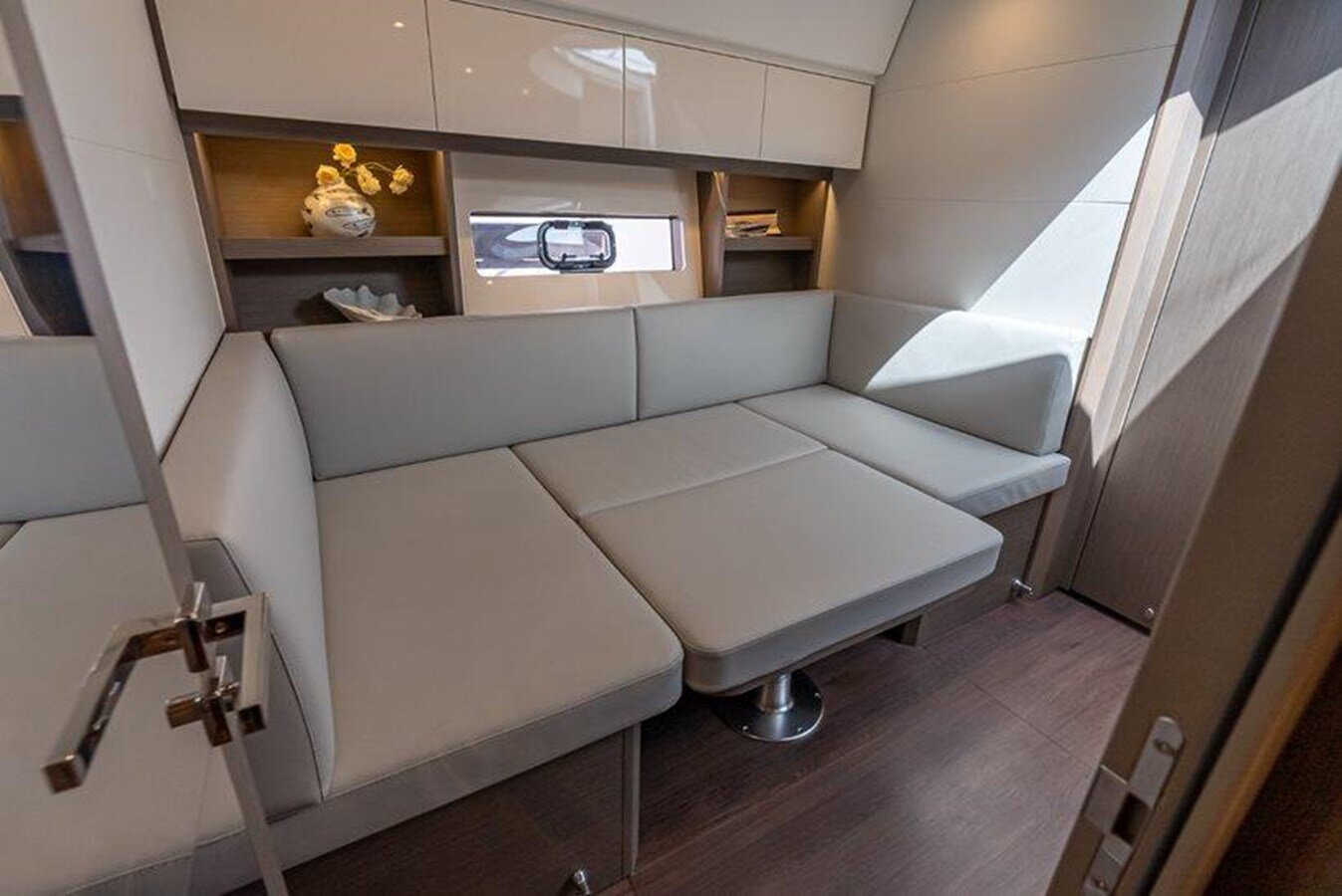 2022-beneteau-45-65fa0b