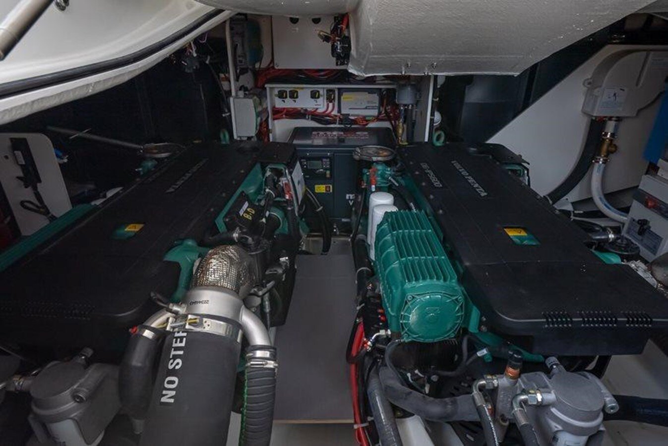 2022-beneteau-45-65fa0b